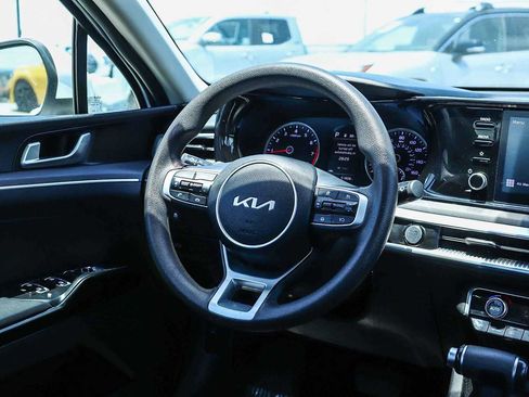 Used 2023 Kia K5 LXS FWD image 15