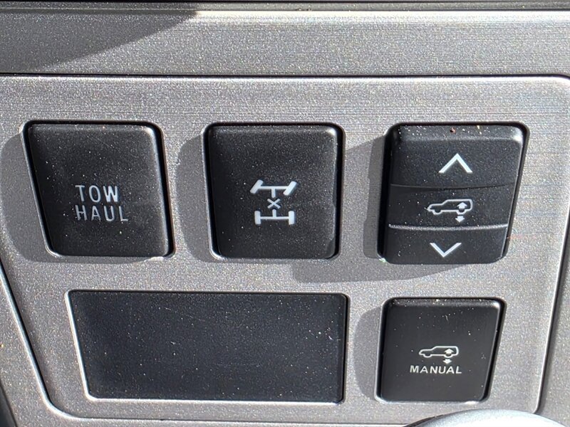 Used 2008 Toyota Sequoia Limited AWD/4WD image 33