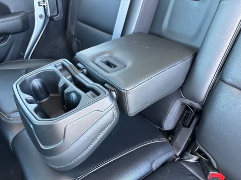 Used 2022 Jeep Wrangler Unlimited Rubicon image 25