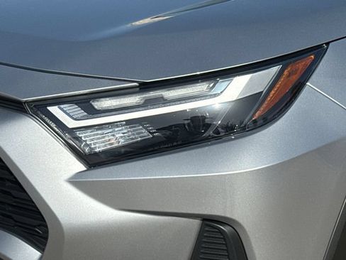 Used 2024 Toyota RAV4 LE FWD image 4