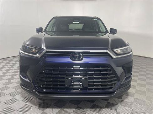 New 2026 Toyota Grand Highlander AWD image 2