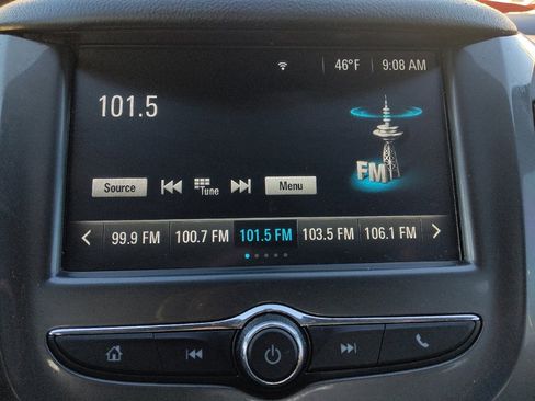 Used 2018 Chevrolet Cruze LT w/ Convenience Package image 25