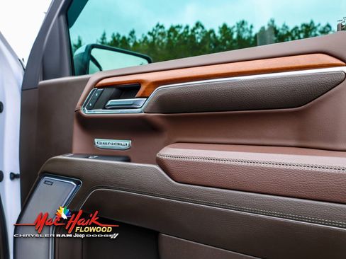 Used 2023 GMC Sierra 1500 Denali image 12