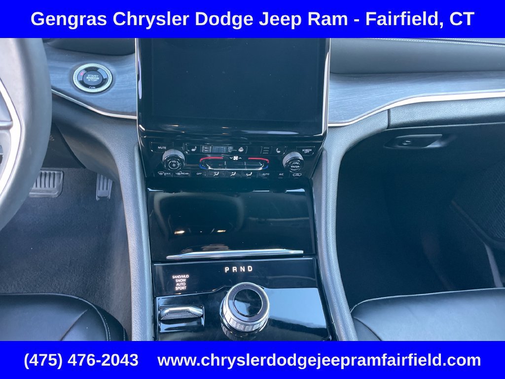 Used 2023 Jeep Grand Cherokee L Limited AWD/4WD image 63