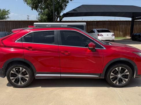 Used 2018 Mitsubishi Eclipse Cross SEL AWD/4WD image 4
