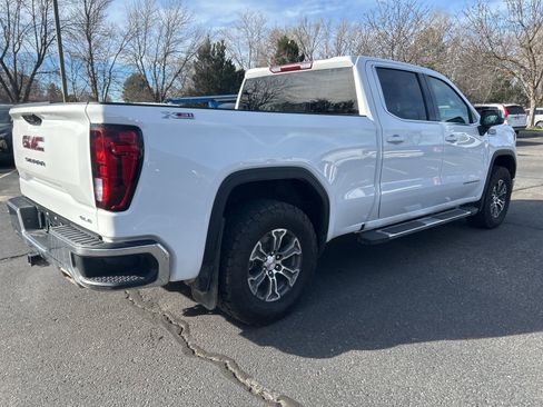 Used 2023 GMC Sierra 1500 SLE image 17