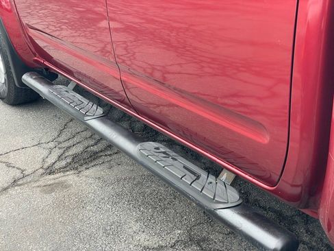 Certified 2019 Nissan Frontier SV AWD/4WD image 32