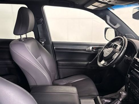Used 2022 Lexus GX 460 Premium w/ Premium Plus Package AWD/4WD image 35