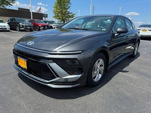 Used 2025 Hyundai Sonata SE FWD image 8