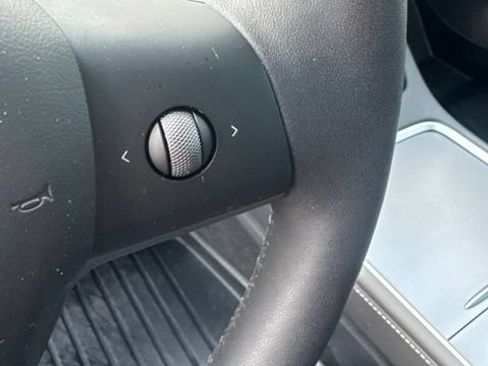 Used 2023 Tesla Model 3 Standard Range RWD image 16