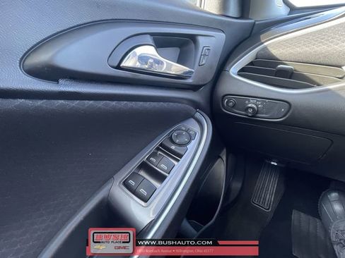 Used 2022 Chevrolet Malibu LT image 18