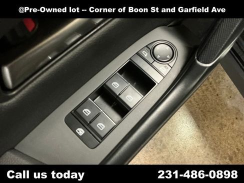 Used 2025 MAZDA CX-50 AWD 2.5 S w/ Preferred Package image 15