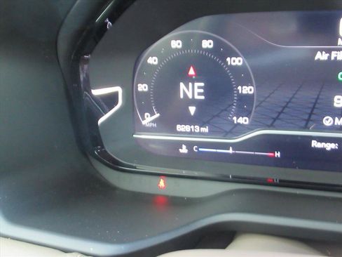 Used 2022 GMC Yukon Denali image 33