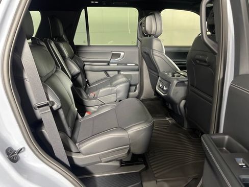 Used 2026 Ford Expedition Platinum w/ Stealth Appearance Package AWD/4WD image 12