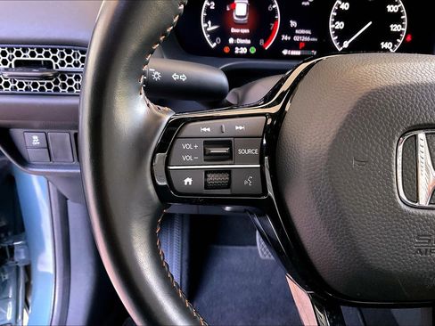 Used 2025 Honda HR-V Sport image 11