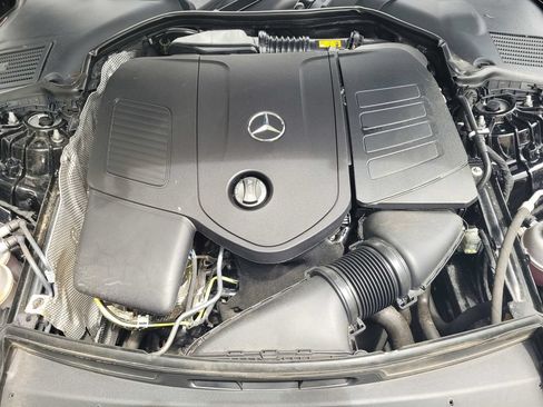 Used 2024 Mercedes-Benz C 300 Sedan image 24