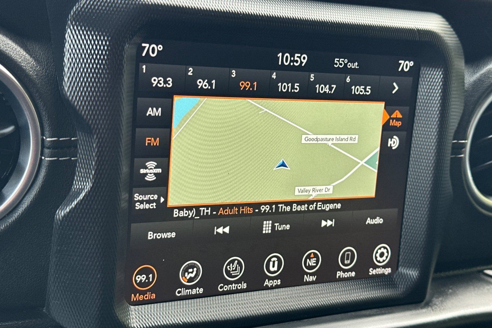 Used 2020 Jeep Gladiator Overland AWD/4WD image 21