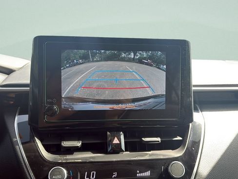 Used 2024 Toyota Corolla LE FWD image 17