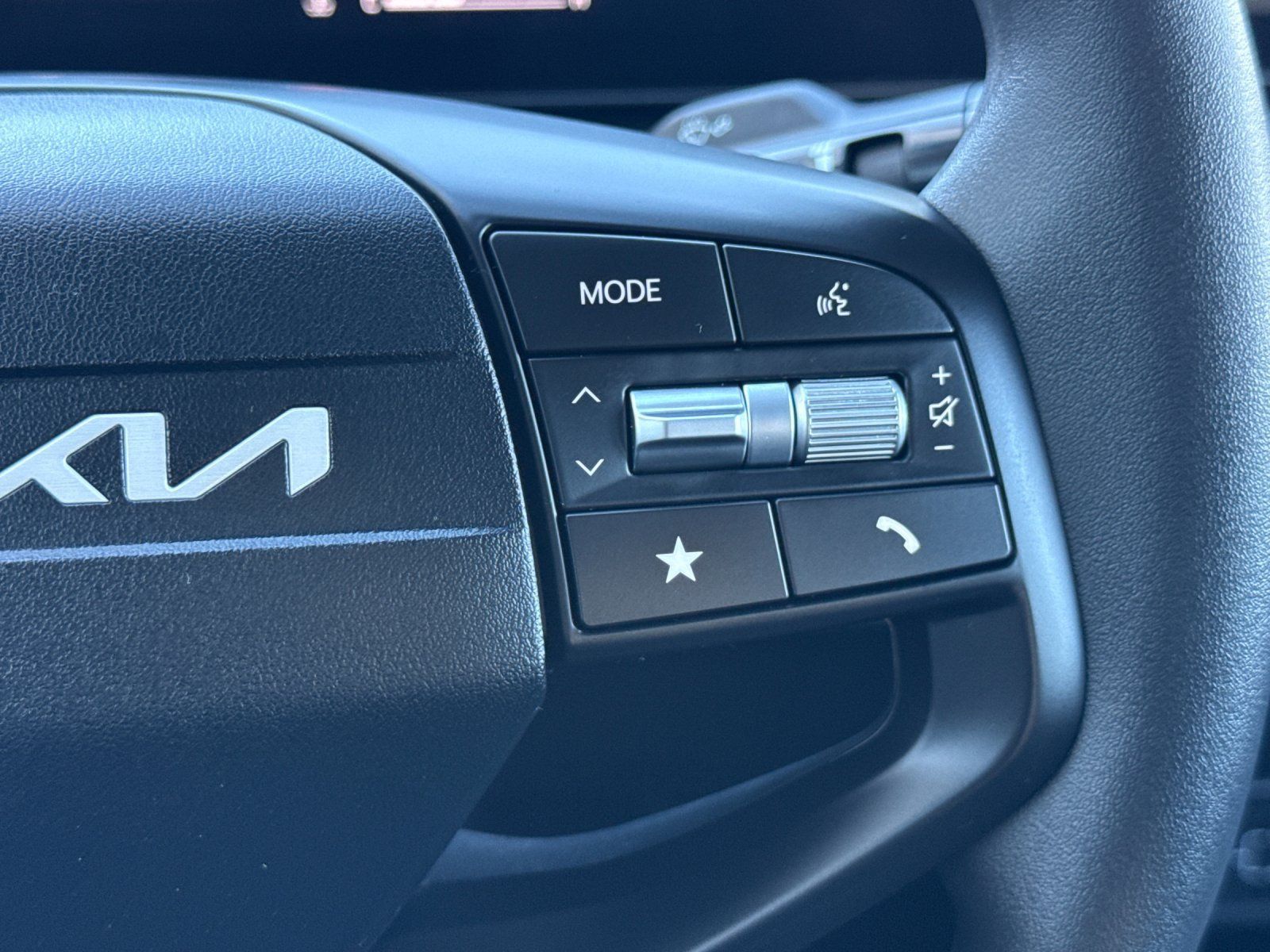 Certified 2026 Kia K4 FWD image 37