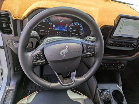 Used 2024 Ford Bronco Sport Outer Banks w/ Tech Package AWD/4WD image 19