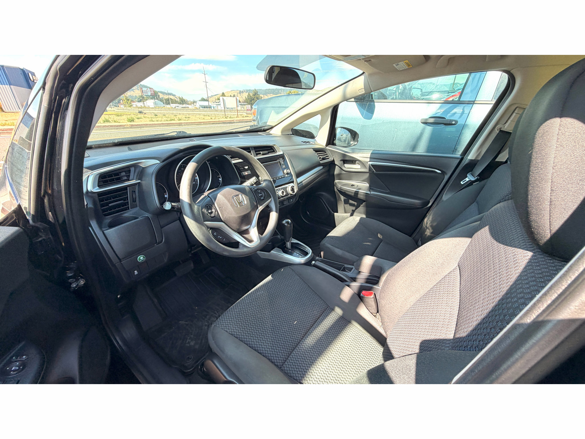 Used 2020 Honda Fit LX image 6