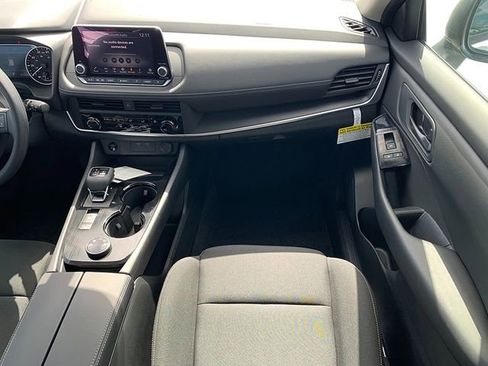 New 2025 Nissan Rogue S image 20