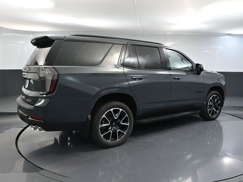 Used 2025 Chevrolet Tahoe RST w/ Comfort Package AWD/4WD image 6