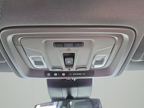 New 2026 GMC Sierra 1500 SLE image 40