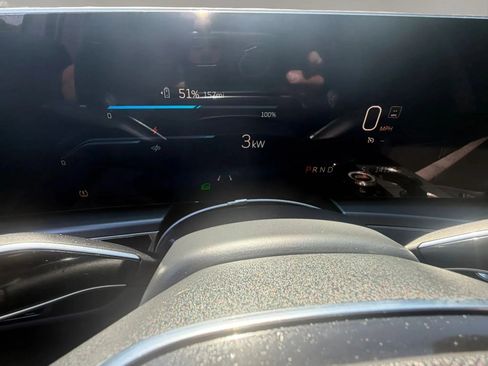 Used 2024 Cadillac Lyriq Tech AWD/4WD image 10