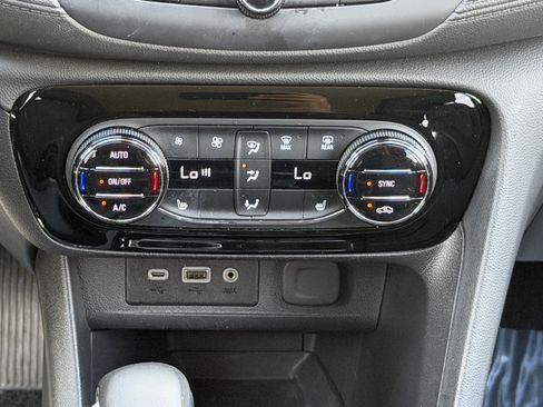Used 2023 Buick Encore GX Select w/ Sport Touring Package FWD image 52