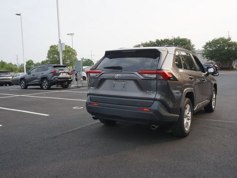 Used 2019 Toyota RAV4 XLE w/ All Weather Liner Package AWD/4WD image 3