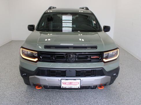 Used 2026 Honda Passport TrailSport Elite image 3