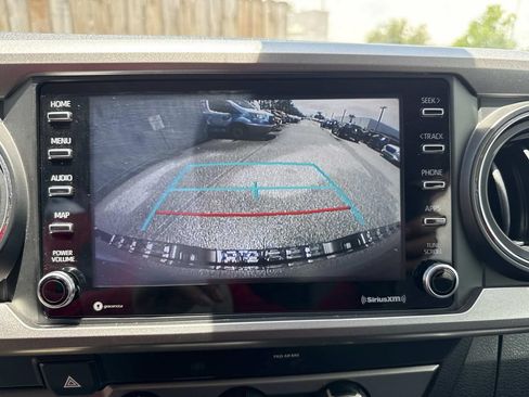 Used 2020 Toyota Tacoma SR5 w/ SR5 Appearance Package (SM) RWD image 30