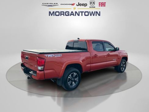 Used 2017 Toyota Tacoma 4x4 Double Cab image 5