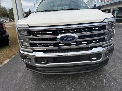 Used 2023 Ford F350 Lariat w/ Chrome Package AWD/4WD image 7