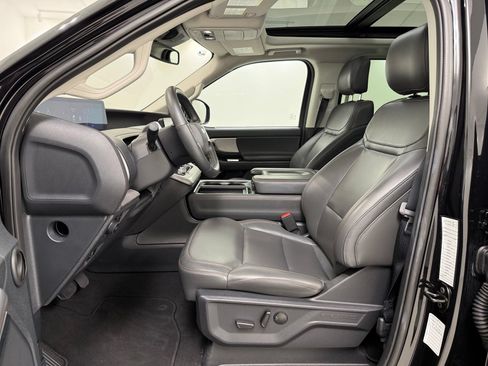 Used 2025 Ford Expedition Active AWD/4WD image 15
