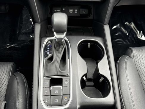 Used 2020 Hyundai Santa Fe Limited image 7