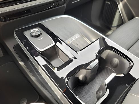 New 2025 Buick Enclave Sport Touring w/ Power Package image 32