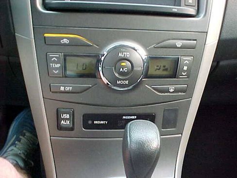 Used 2013 Toyota Corolla S w/ Premium Pkg FWD image 24
