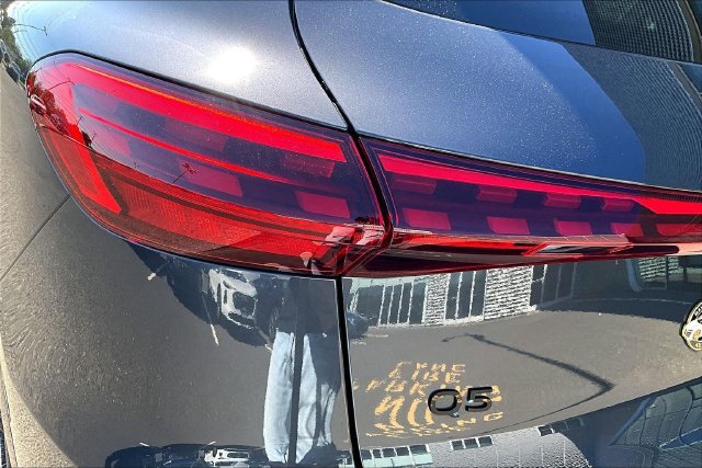 Used 2025 Audi Q5 Premium w/ Convenience Package AWD/4WD image 23