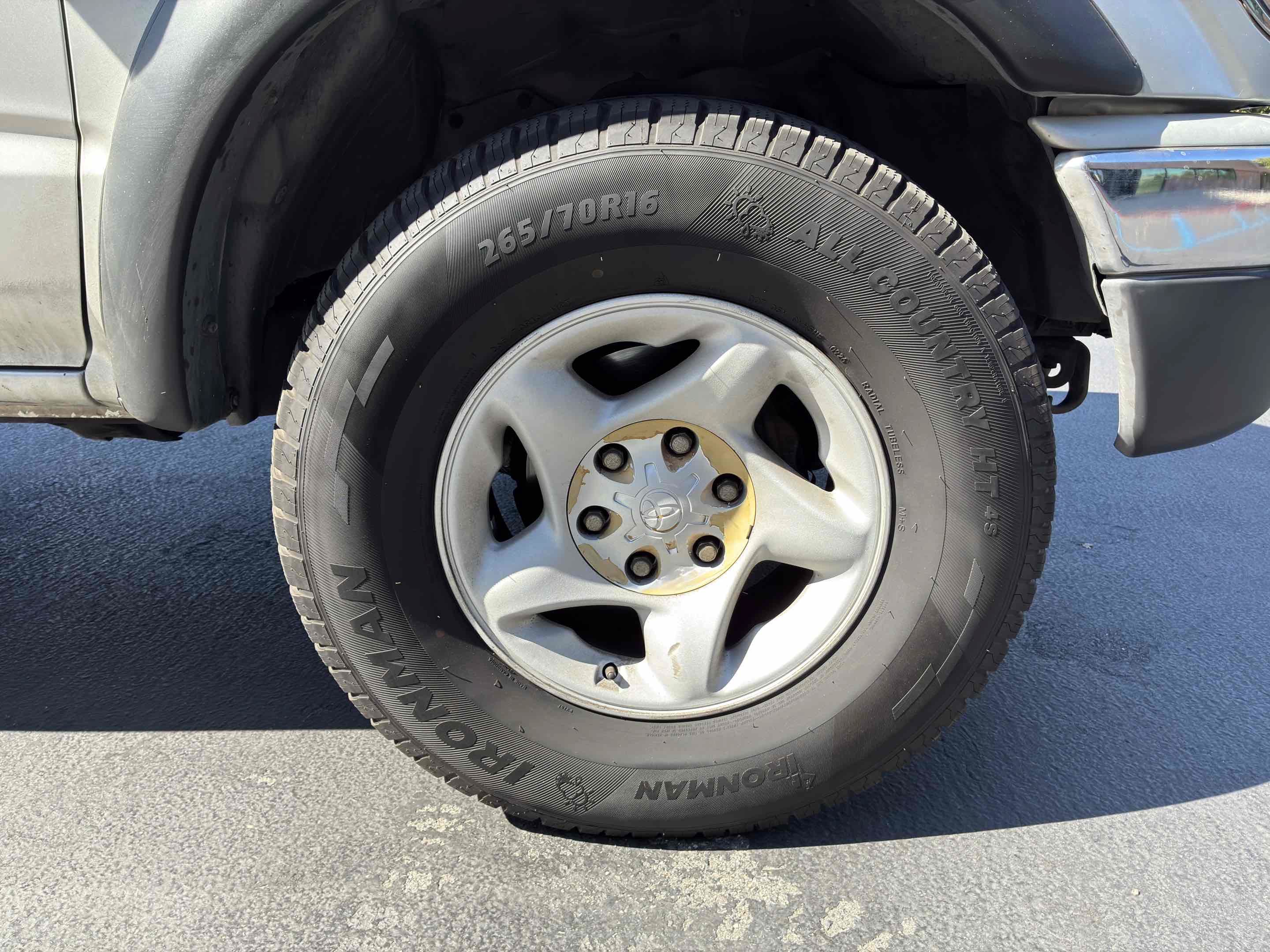 Used 2001 Toyota Tacoma PreRunner RWD image 12