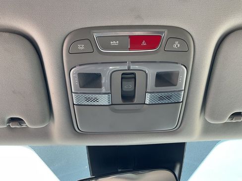 Used 2025 Kia Telluride S FWD image 23