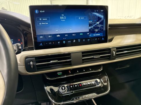 New 2026 Lincoln Corsair Reserve w/ Jet Appearance Package image 17