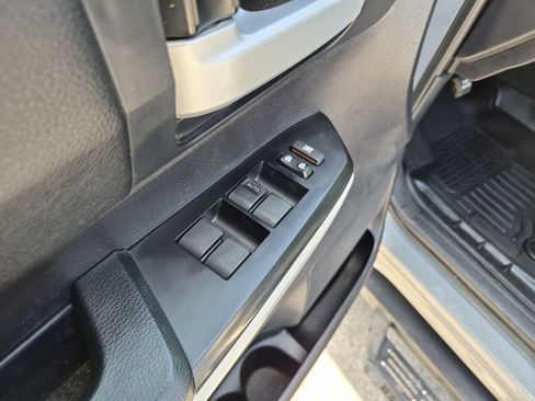 Used 2019 Toyota Tundra SR5 w/ SR5 Upgrade Package RWD image 21