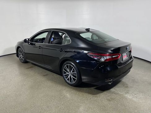 Certified 2023 Toyota Camry XLE w/ Navigation Package FWD image 5