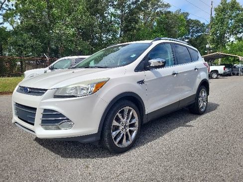 Used 2015 Ford Escape SE w/ SE Chrome Package FWD image 4