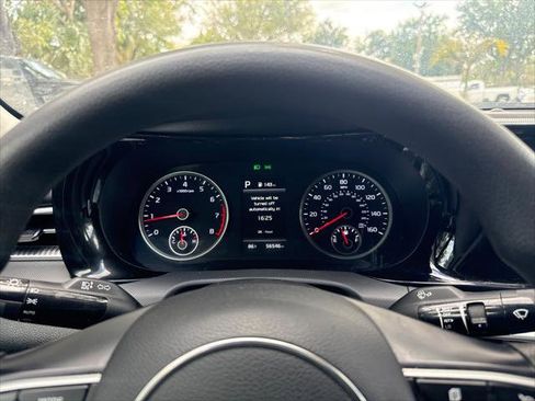 Used 2023 Kia K5 LXS image 26