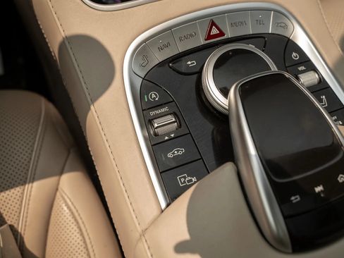 Used 2019 Mercedes-Benz S 560 4MATIC Sedan image 34