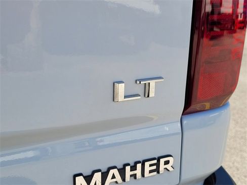 Used 2024 Chevrolet Silverado 2500 LT w/ Z71 Off-Road Package image 13