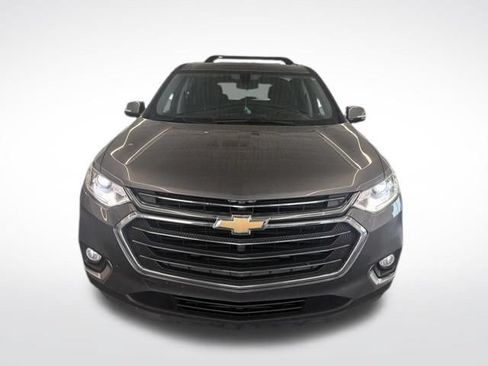 Used 2018 Chevrolet Traverse LT FWD image 3